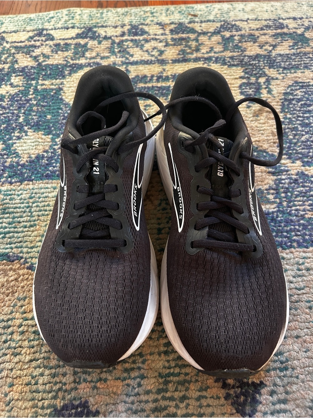 Brooks Glycerin 21 Women’s Size 10 Wide D Black White Running Shoes